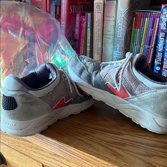 Sneakers - Picture 6 of 6